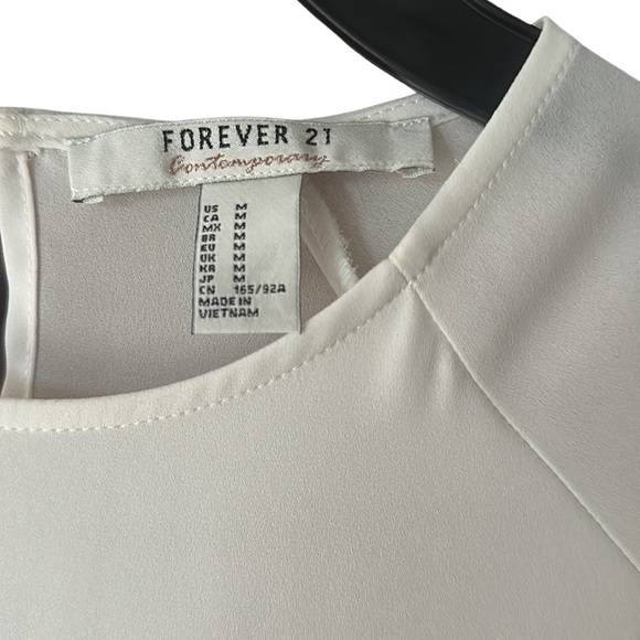 Forever 21 Contemporary Blouse, size M - Picture 9 of 10
